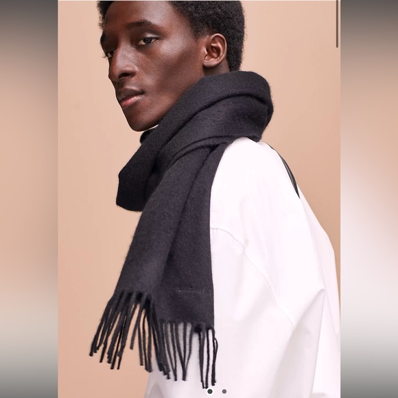 Hermes Accessories - Hermes Unie Brodee Muffler in Black
